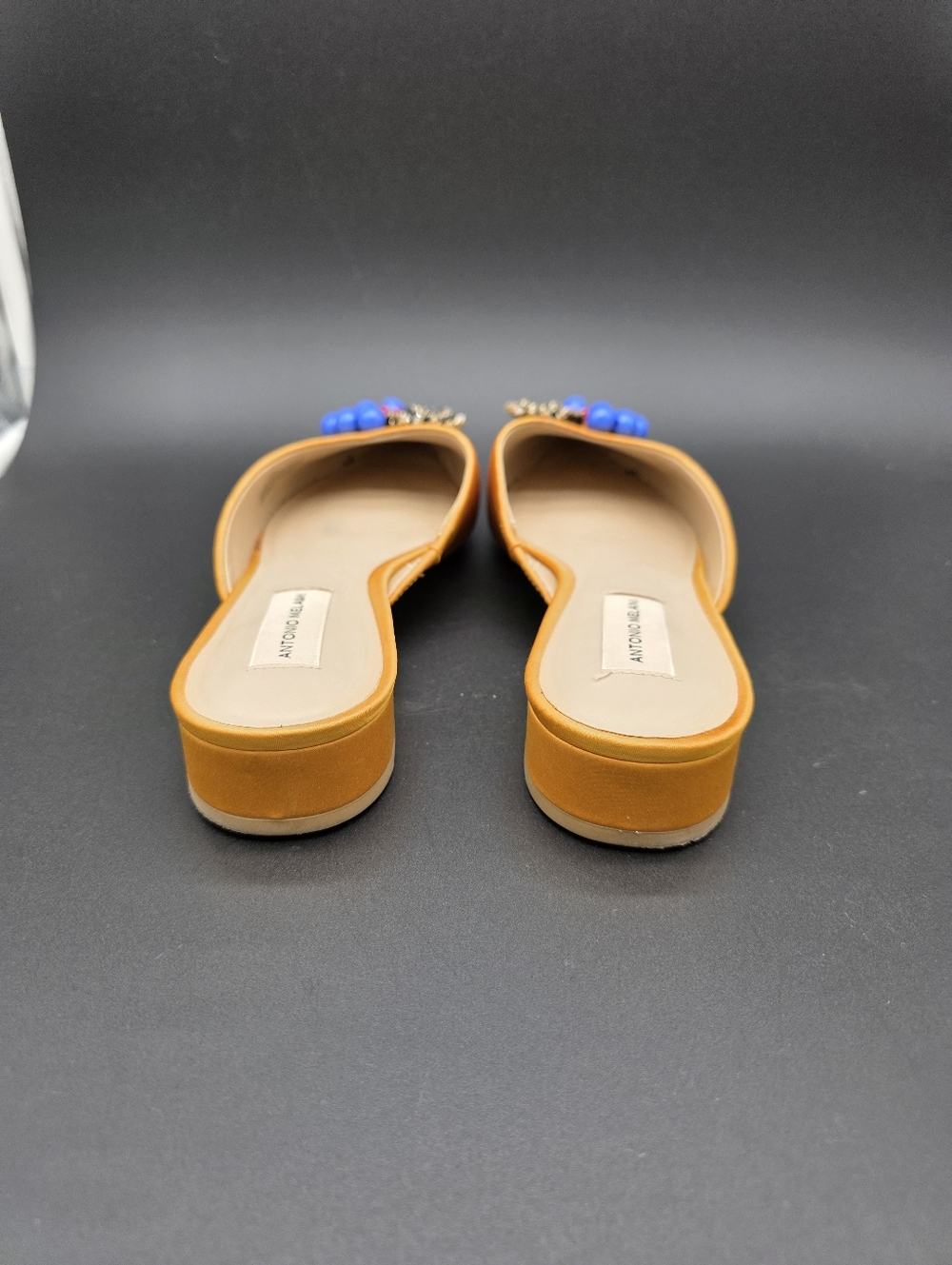 IOB Antonio Melani Mustard Beaded Pointed Toe Slide Sz 9 - Picture 3 of 11